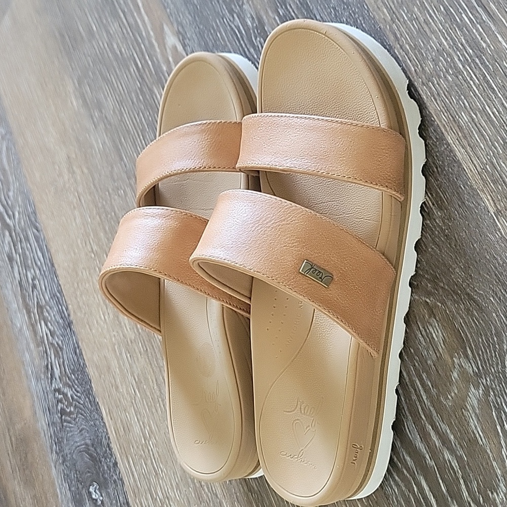 Reef sandals